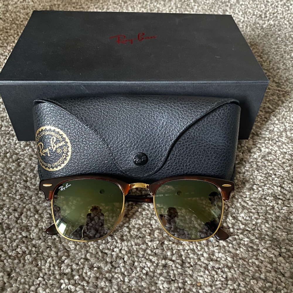 Ray-Bans 🕶